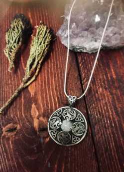 Avalon Blessings Pendant "Courage to This Woman"  with Rainbow Moonstone 
