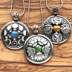 Avalon Blessings Pendant with Gemstones and Afirmations 