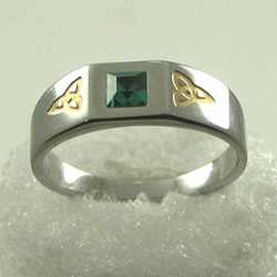 Double Triquetra Ring with Crystal  