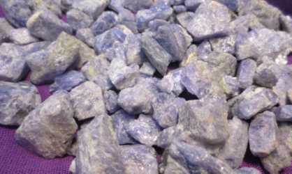 Tanzanite, Rough 