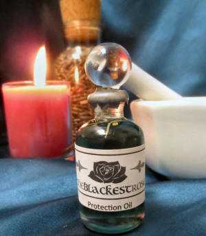 Empress Witch Pot  