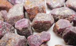 Ruby, Rough, small, 1/4" 